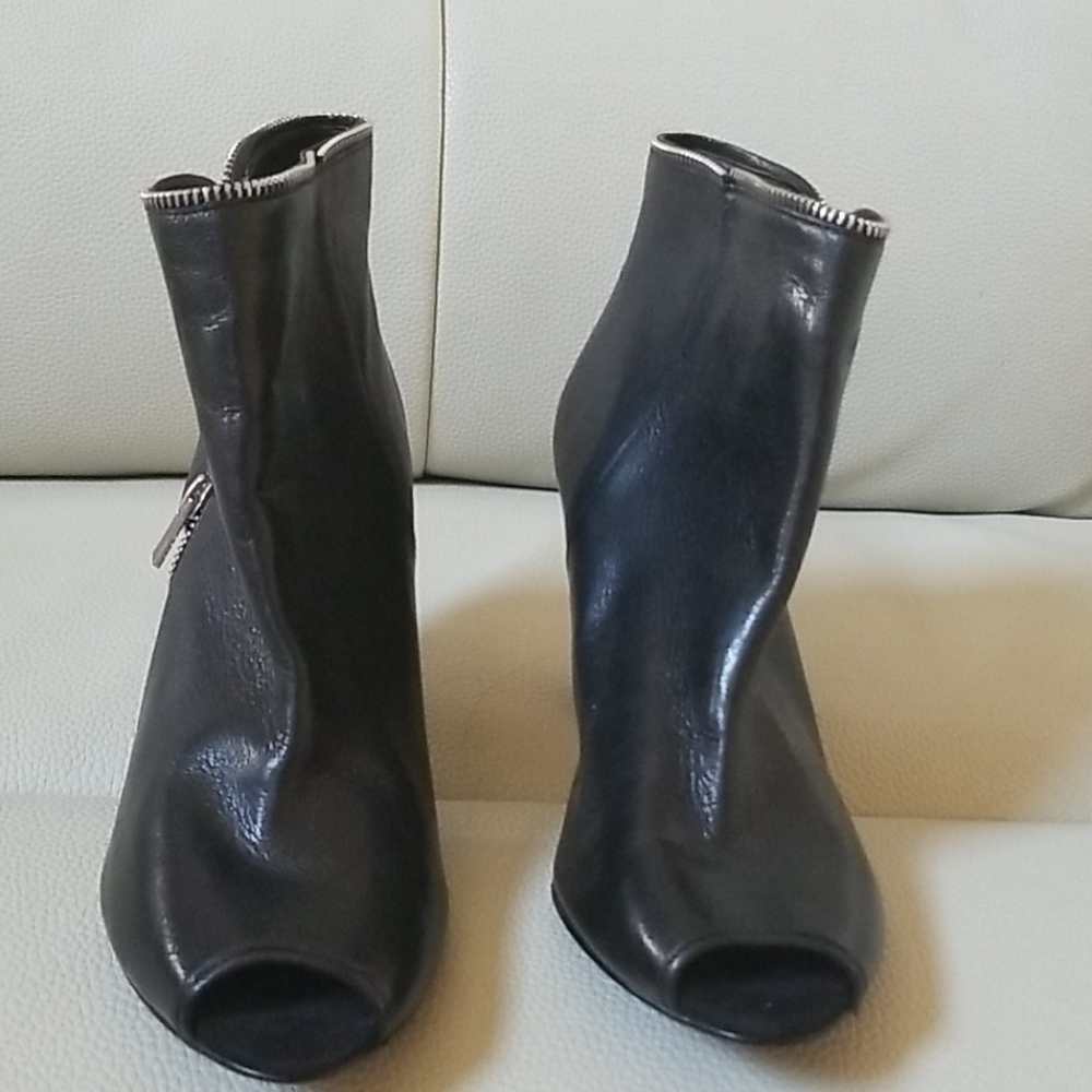 Women's boots